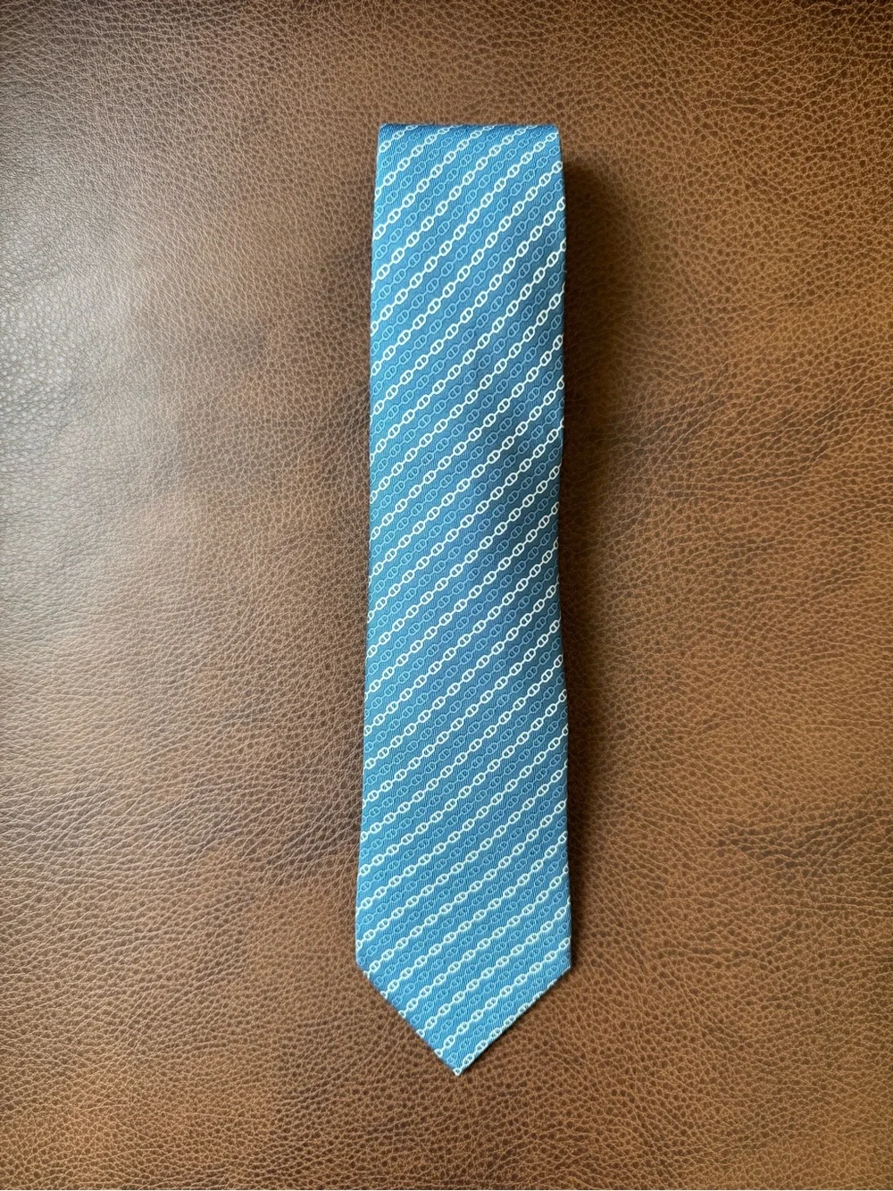 Hermès Silk Men's Tie - Classic Diagonal Chain Design